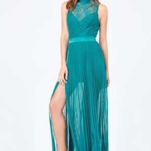 bebe Dress Size 4 Green Sleeveless Lace Bodice Pleated Bottom Shorts Underneath